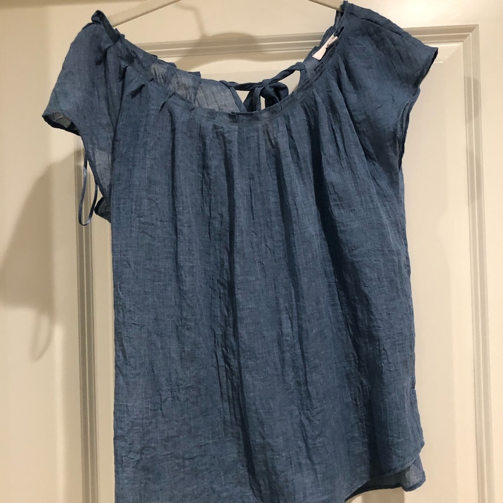 Lightweight top